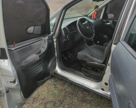 Серый Опель Другая, объемом двигателя 0 л и пробегом 350 тыс. км за 1776 $, фото 5 на Automoto.ua