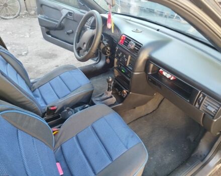 Сірий Опель Інша, об'ємом двигуна 1.6 л та пробігом 120 тис. км за 1189 $, фото 6 на Automoto.ua