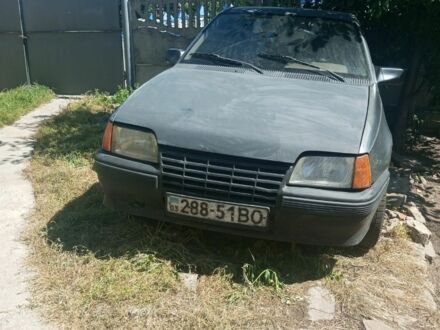 Опель Інша 1988 у Ромнах на Automoto.ua Сірий Опель Інша, об'ємом двигуна 1.3 л та пробігом 200 тис. км за 24000 $, фото 1 на Automoto.ua