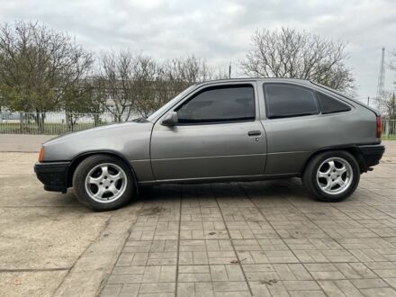 Серый Опель Другая, объемом двигателя 1.3 л и пробегом 400 тыс. км за 1000 $, фото 1 на Automoto.ua