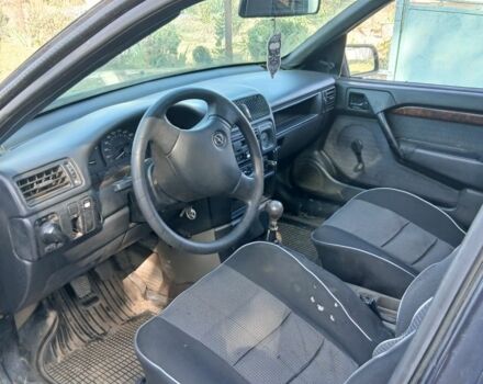 Синий Опель Другая, объемом двигателя 0 л и пробегом 1000 тыс. км за 1100 $, фото 1 на Automoto.ua