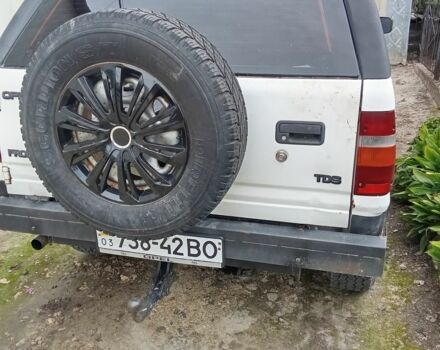 Белый Опель Фронтера, объемом двигателя 0 л и пробегом 250 тыс. км за 4700 $, фото 4 на Automoto.ua