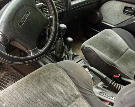 Белый Опель Фронтера, объемом двигателя 0 л и пробегом 250 тыс. км за 4700 $, фото 3 на Automoto.ua