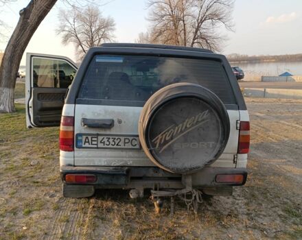 Білий Опель Фронтера, об'ємом двигуна 2 л та пробігом 250 тис. км за 3500 $, фото 2 на Automoto.ua