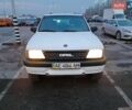 Білий Опель Фронтера, об'ємом двигуна 2.4 л та пробігом 381 тис. км за 5500 $, фото 1 на Automoto.ua