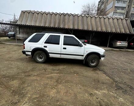 Білий Опель Фронтера, об'ємом двигуна 2.4 л та пробігом 100 тис. км за 2500 $, фото 4 на Automoto.ua