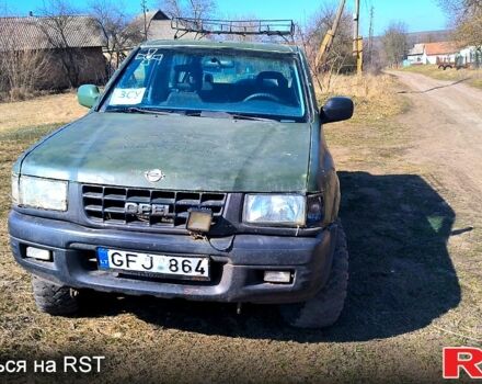 Белый Опель Фронтера, объемом двигателя 2.2 л и пробегом 370 тыс. км за 1700 $, фото 1 на Automoto.ua