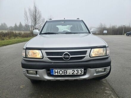 Белый Опель Фронтера, объемом двигателя 0 л и пробегом 230 тыс. км за 2500 $, фото 1 на Automoto.ua