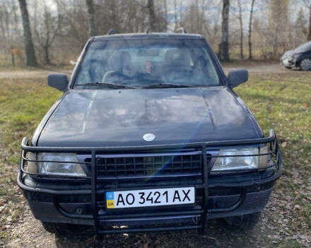 Черный Опель Фронтера, объемом двигателя 2.3 л и пробегом 287 тыс. км за 2750 $, фото 27 на Automoto.ua