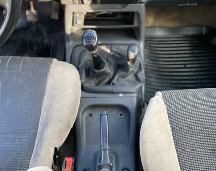 Черный Опель Фронтера, объемом двигателя 2.3 л и пробегом 287 тыс. км за 2750 $, фото 17 на Automoto.ua