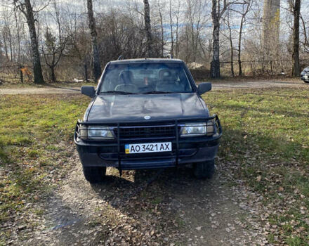 Черный Опель Фронтера, объемом двигателя 2.3 л и пробегом 287 тыс. км за 2750 $, фото 7 на Automoto.ua