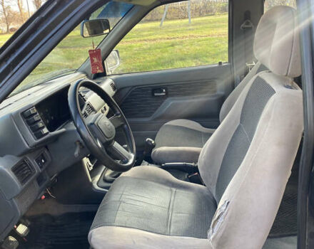 Черный Опель Фронтера, объемом двигателя 2.3 л и пробегом 287 тыс. км за 2750 $, фото 9 на Automoto.ua