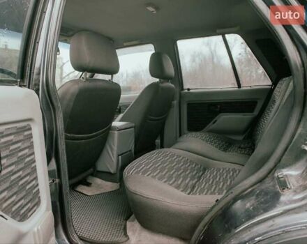 Черный Опель Фронтера, объемом двигателя 2.3 л и пробегом 505 тыс. км за 3700 $, фото 9 на Automoto.ua