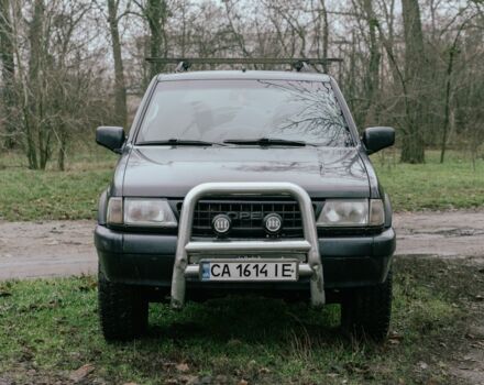 Черный Опель Фронтера, объемом двигателя 2.3 л и пробегом 505 тыс. км за 3700 $, фото 1 на Automoto.ua