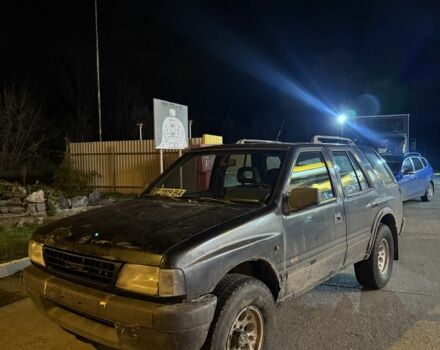 Черный Опель Фронтера, объемом двигателя 2.3 л и пробегом 300 тыс. км за 2600 $, фото 1 на Automoto.ua