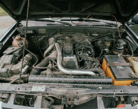 Черный Опель Фронтера, объемом двигателя 2.3 л и пробегом 505 тыс. км за 3700 $, фото 5 на Automoto.ua