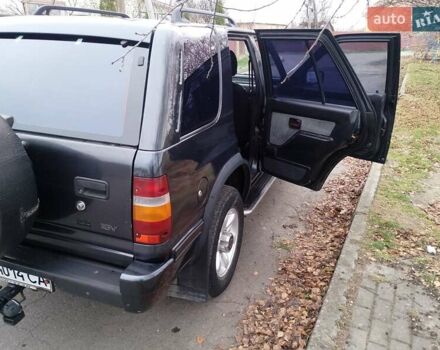 Черный Опель Фронтера, объемом двигателя 2.2 л и пробегом 329 тыс. км за 4999 $, фото 3 на Automoto.ua