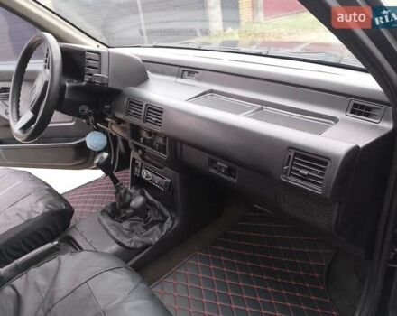 Черный Опель Фронтера, объемом двигателя 2.2 л и пробегом 329 тыс. км за 4999 $, фото 11 на Automoto.ua