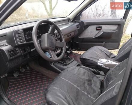 Черный Опель Фронтера, объемом двигателя 2.2 л и пробегом 329 тыс. км за 4999 $, фото 21 на Automoto.ua