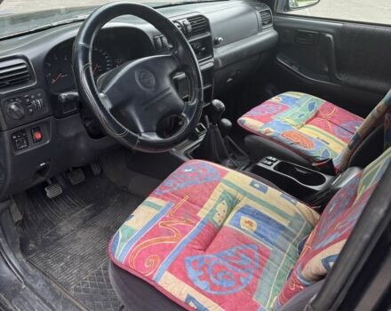 Черный Опель Фронтера, объемом двигателя 0 л и пробегом 250 тыс. км за 2700 $, фото 6 на Automoto.ua