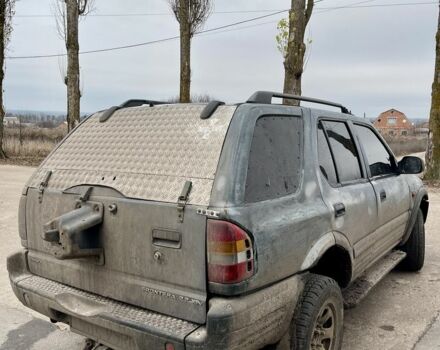 Чорний Опель Фронтера, об'ємом двигуна 2.2 л та пробігом 230 тис. км за 2200 $, фото 2 на Automoto.ua