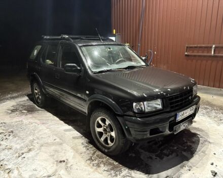 Черный Опель Фронтера, объемом двигателя 2.2 л и пробегом 358 тыс. км за 2500 $, фото 2 на Automoto.ua