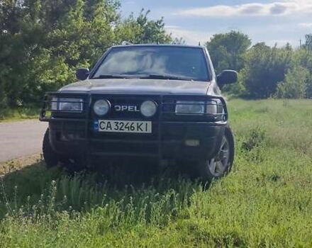 Чорний Опель Фронтера, об'ємом двигуна 2.2 л та пробігом 420 тис. км за 4000 $, фото 2 на Automoto.ua