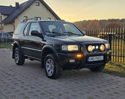 Чорний Опель Фронтера, об'ємом двигуна 2.2 л та пробігом 277 тис. км за 2000 $, фото 1 на Automoto.ua