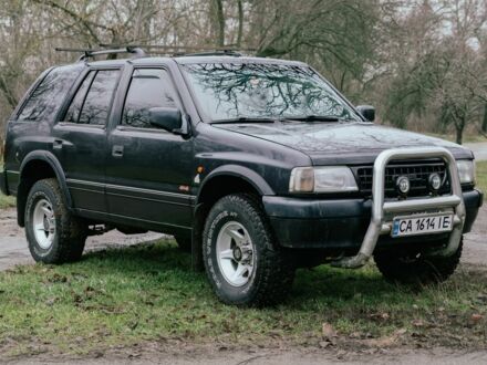 Черный Опель Фронтера, объемом двигателя 2.3 л и пробегом 505 тыс. км за 3700 $, фото 1 на Automoto.ua