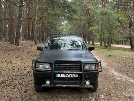 Опель Фронтера 1993 у Вараш (Кузнецовськ) на Automoto.ua Чорний Опель Фронтера, об'ємом двигуна 2 л та пробігом 280 тис. км за 2200 $, фото 1 на Automoto.ua