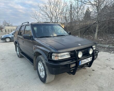 Черный Опель Фронтера, объемом двигателя 2.2 л и пробегом 270 тыс. км за 3800 $, фото 1 на Automoto.ua