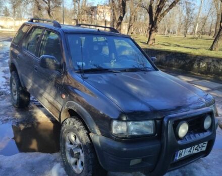 Черный Опель Фронтера, объемом двигателя 0 л и пробегом 329 тыс. км за 3000 $, фото 1 на Automoto.ua