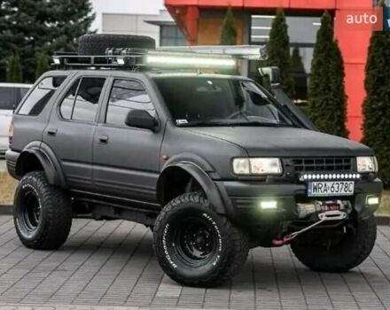 Черный Опель Фронтера, объемом двигателя 2.2 л и пробегом 270 тыс. км за 3100 $, фото 1 на Automoto.ua