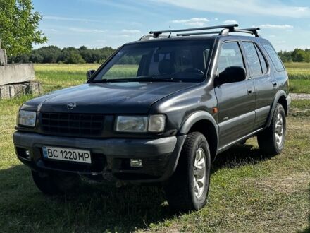 Черный Опель Фронтера, объемом двигателя 2.2 л и пробегом 160 тыс. км за 4600 $, фото 1 на Automoto.ua