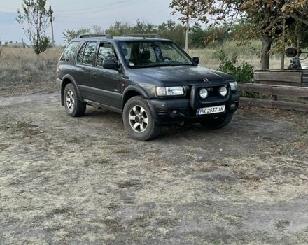 Черный Опель Фронтера, объемом двигателя 2.2 л и пробегом 258 тыс. км за 2311 $, фото 1 на Automoto.ua