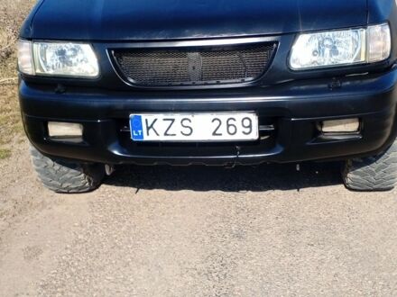 Черный Опель Фронтера, объемом двигателя 0 л и пробегом 1000 тыс. км за 2350 $, фото 1 на Automoto.ua