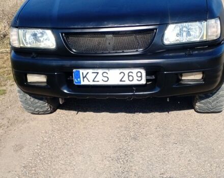 Черный Опель Фронтера, объемом двигателя 0 л и пробегом 1000 тыс. км за 2350 $, фото 1 на Automoto.ua