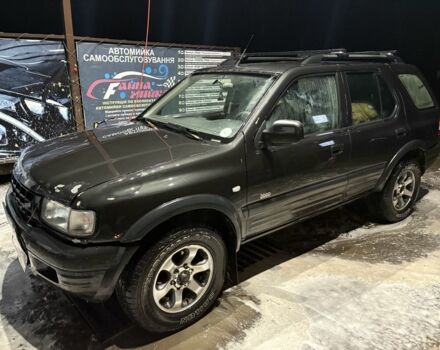 Черный Опель Фронтера, объемом двигателя 2.2 л и пробегом 358 тыс. км за 2500 $, фото 1 на Automoto.ua