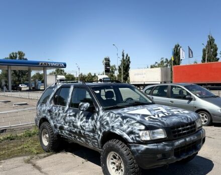 Черный Опель Фронтера, объемом двигателя 2.2 л и пробегом 100 тыс. км за 2550 $, фото 1 на Automoto.ua