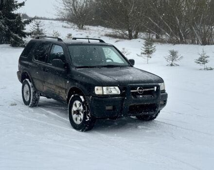 Черный Опель Фронтера, объемом двигателя 2.2 л и пробегом 300 тыс. км за 3700 $, фото 1 на Automoto.ua