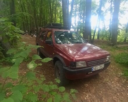 Красный Опель Фронтера, объемом двигателя 0 л и пробегом 335 тыс. км за 2398 $, фото 2 на Automoto.ua
