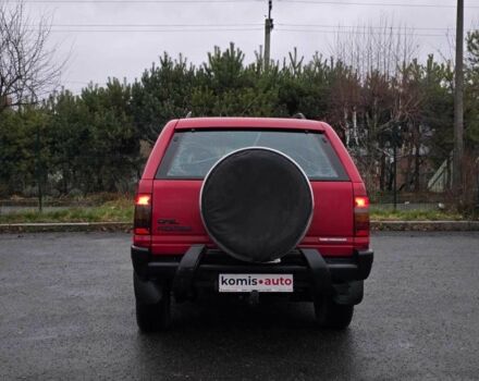 Красный Опель Фронтера, объемом двигателя 2.3 л и пробегом 198 тыс. км за 4299 $, фото 5 на Automoto.ua