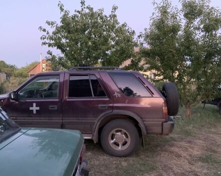 Опель Фронтера 1994 в Полтаве на Automoto.ua Красный Опель Фронтера, объемом двигателя 2.3 л и пробегом 352 тыс. км за 3000 $, фото 1 на Automoto.ua