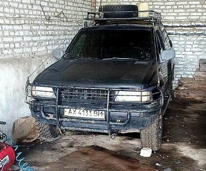 Опель Фронтера, объемом двигателя 3 л и пробегом 300 тыс. км за 2000 $, фото 1 на Automoto.ua