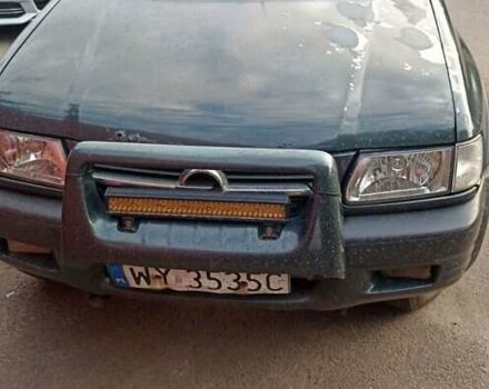Опель Фронтера, об'ємом двигуна 0 л та пробігом 200 тис. км за 3200 $, фото 1 на Automoto.ua