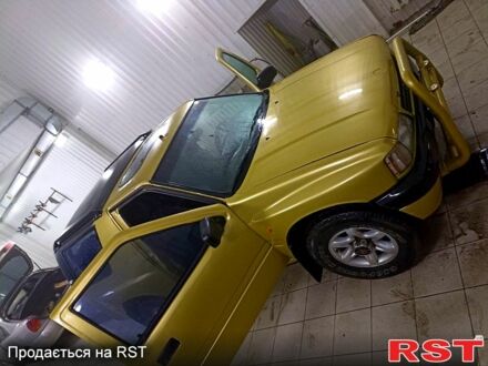 Опель Фронтера 1996 в Николаеве на Automoto.ua Желтый Опель Фронтера, объемом двигателя 2.5 л и пробегом 295 тыс. км за 2000 $, фото 1 на Automoto.ua