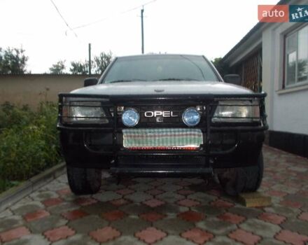 Серый Опель Фронтера, объемом двигателя 2.4 л и пробегом 330 тыс. км за 4300 $, фото 16 на Automoto.ua