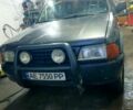 Сірий Опель Фронтера, об'ємом двигуна 2.5 л та пробігом 333 тис. км за 2000 $, фото 1 на Automoto.ua