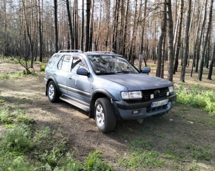 Серый Опель Фронтера, объемом двигателя 2 л и пробегом 397 тыс. км за 3000 $, фото 5 на Automoto.ua