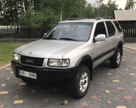 Серый Опель Фронтера, объемом двигателя 2.2 л и пробегом 370 тыс. км за 2000 $, фото 1 на Automoto.ua